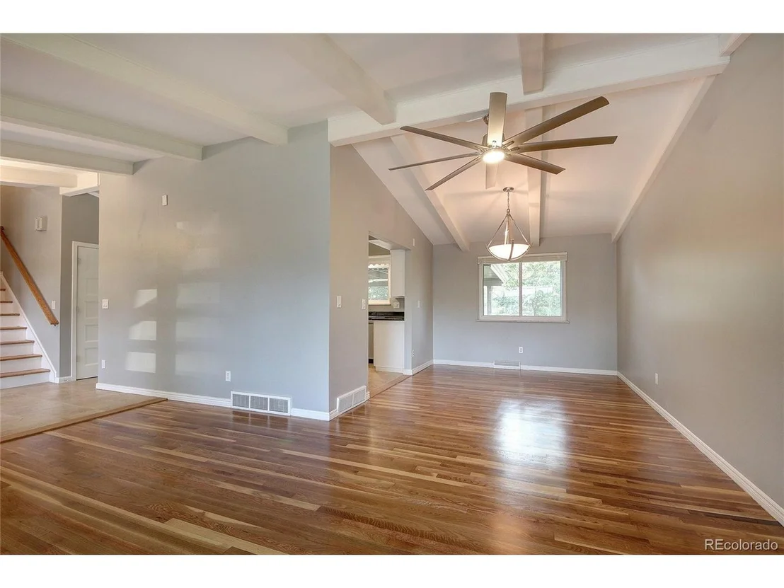 Photo of 1394 E Easter Cir