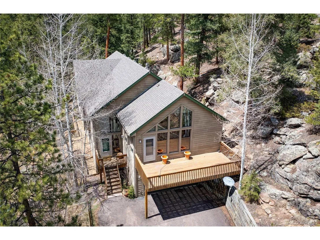 Photo of 6935 Sprucedale Park Way