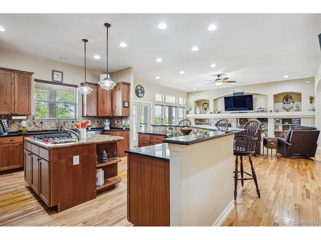Photo of 16539 Jasmine St