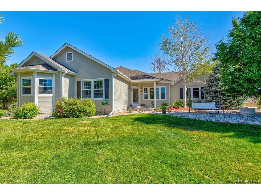 Photo of 46186 Needleleaf Ln