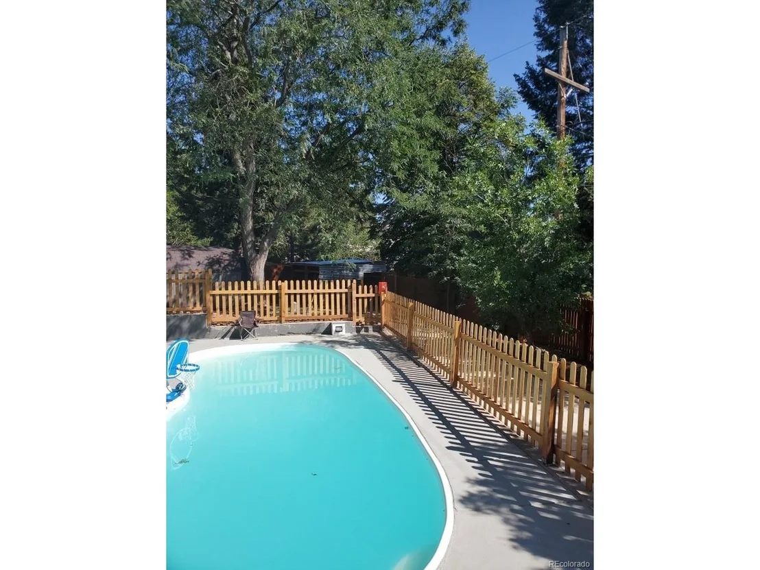 Photo of 1394 E Easter Cir