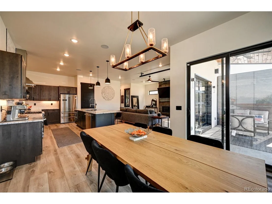 Photo of 10503 Willow Ave