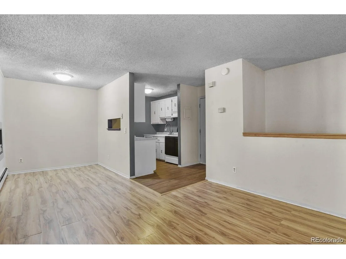Photo of Unit 19S at 3035 Oneal Pkwy