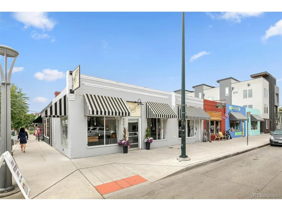 Photo of 3954 Sheridan Blvd