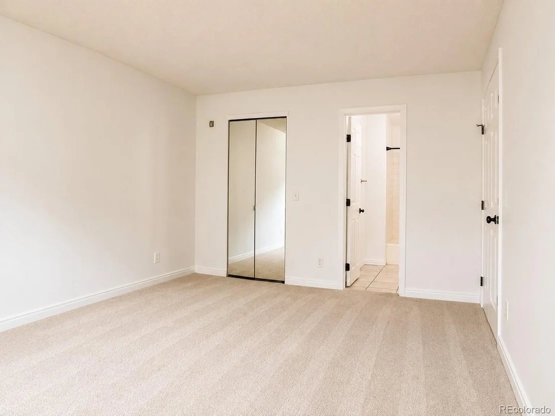 Photo of Unit 301 at 211 Wright St