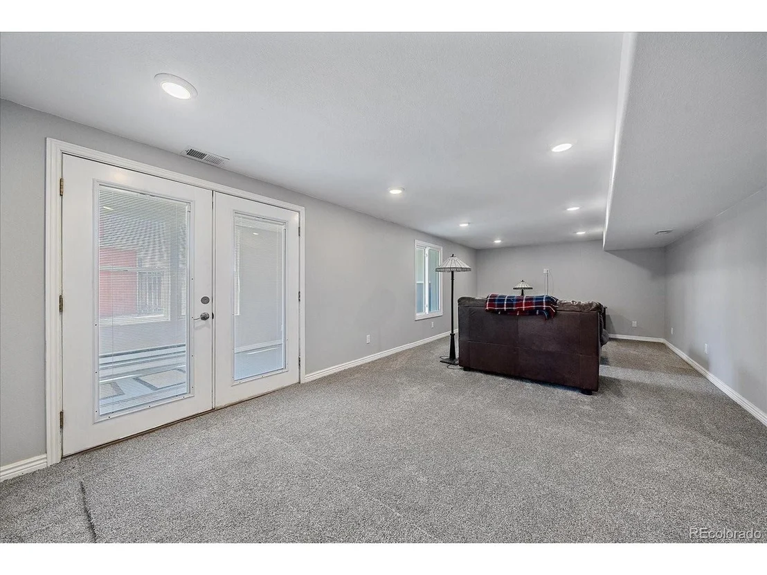 Photo of 7980 Barber Dr