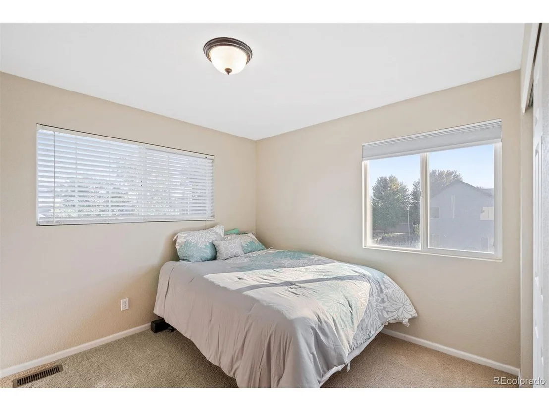 Photo of 5738 Hickory Cir