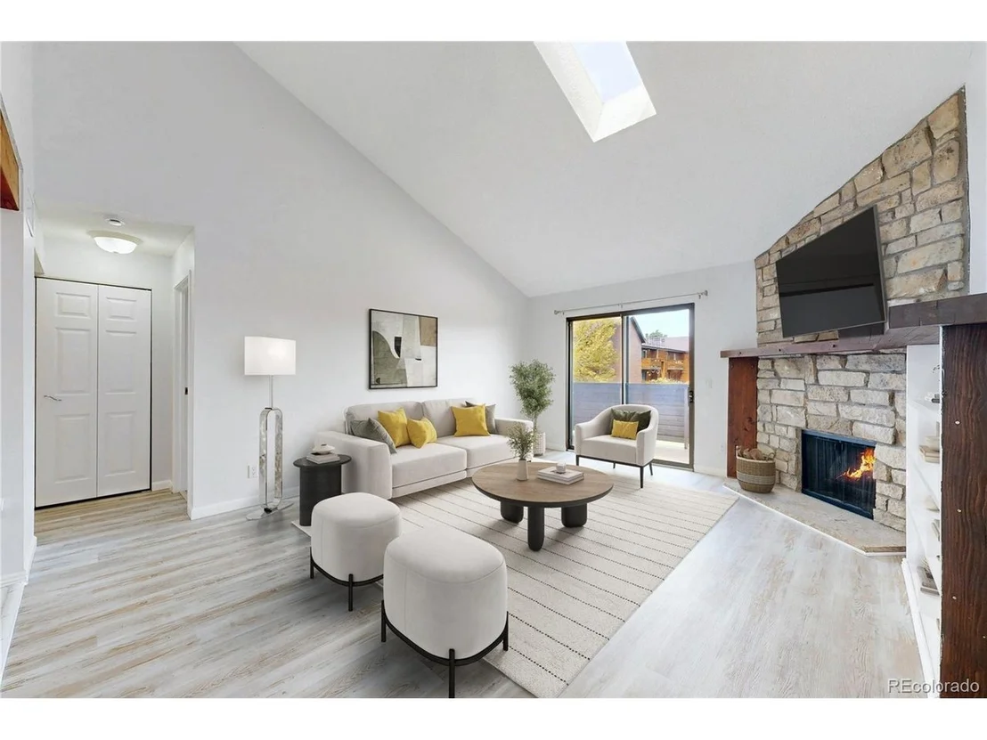 Photo of Unit 308 at 211 Wright St