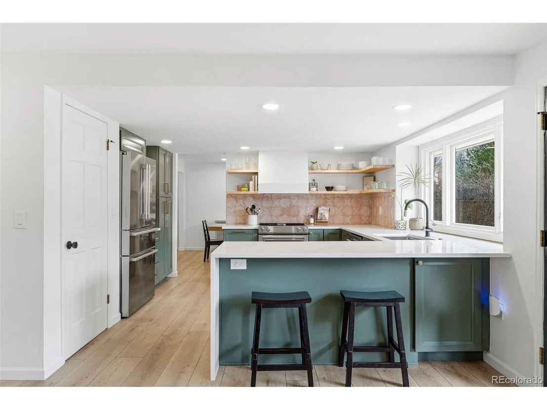 Photo of 4422 Pali Way