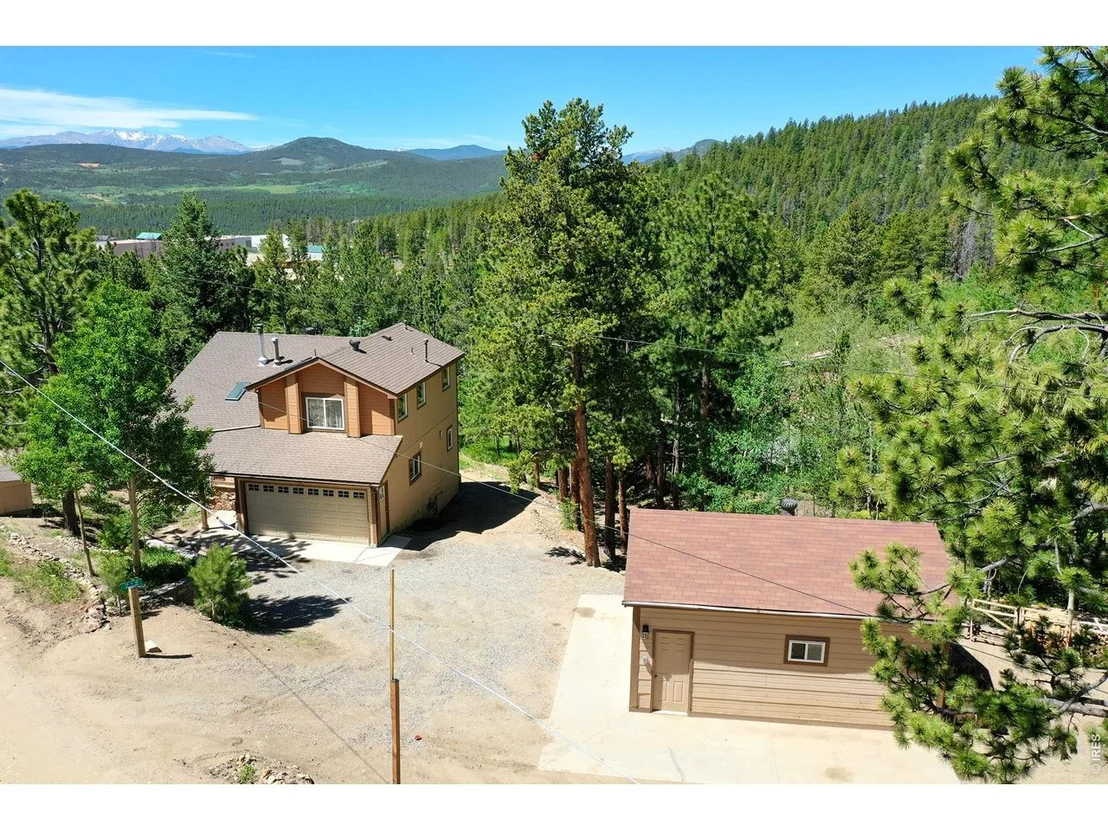 Photo of 212 Elk Pl