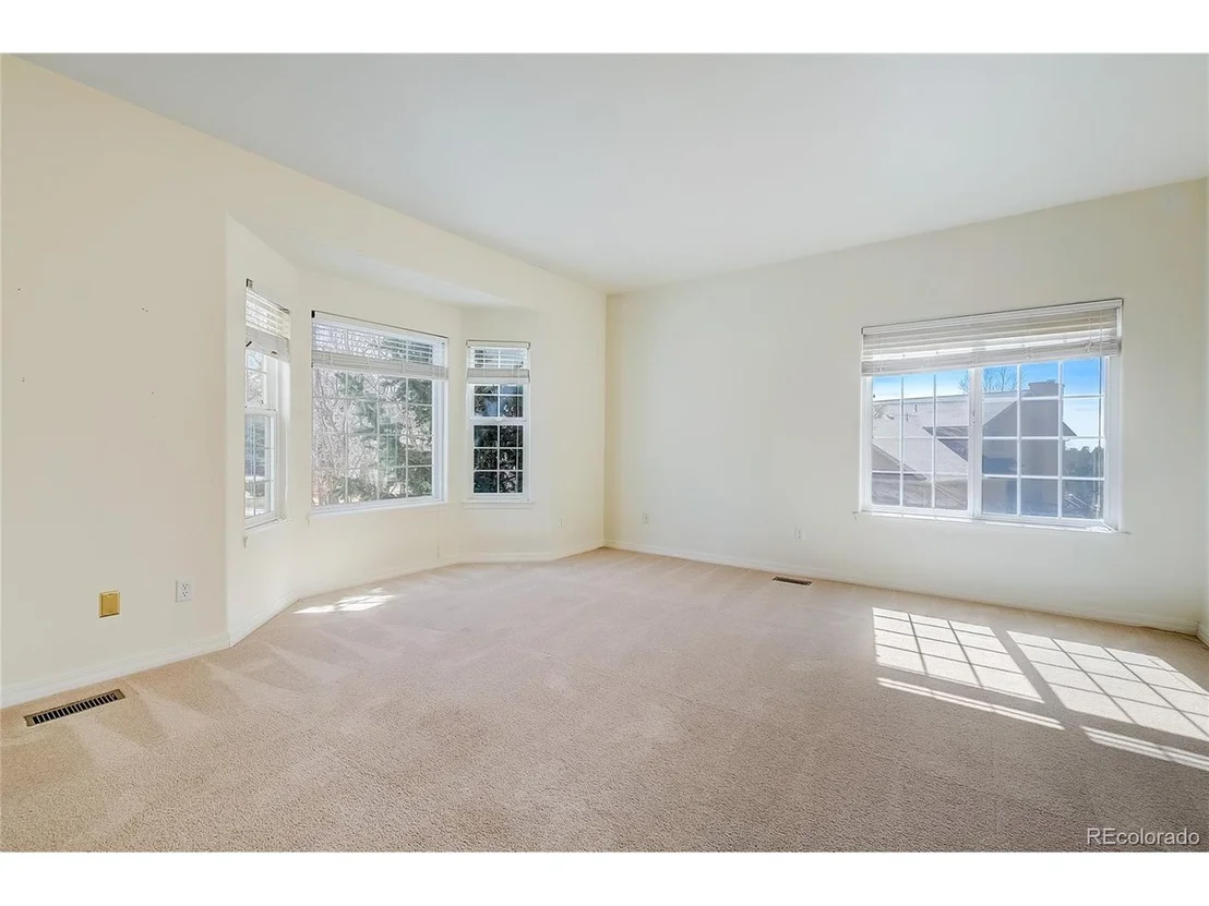 Photo of 1670 Ridgeview Cir