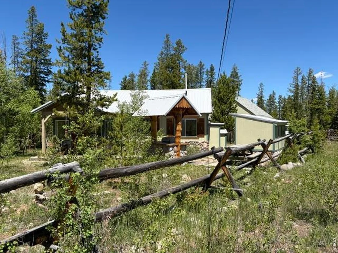 Photo of 25 Aspen Dr