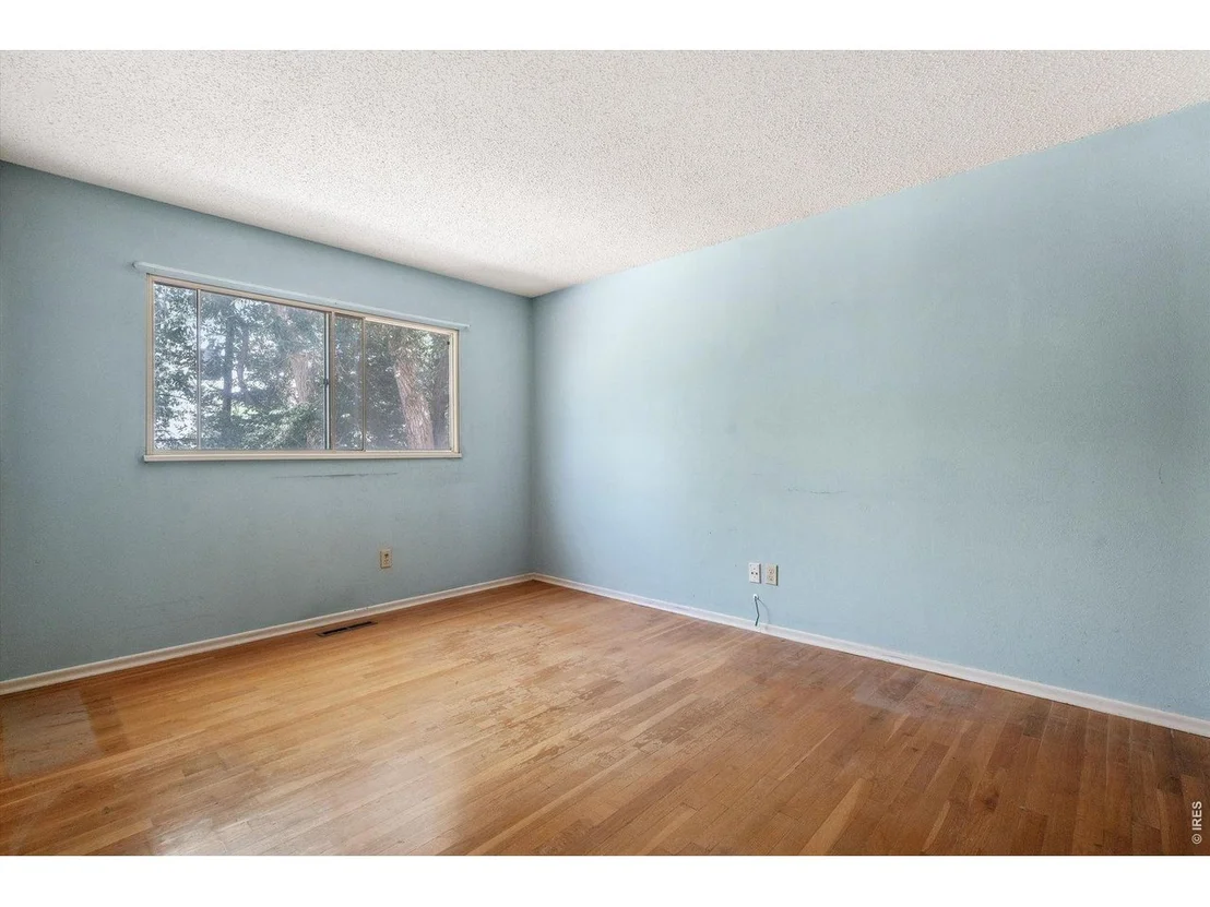 Photo of 4435 Grinnell Ave