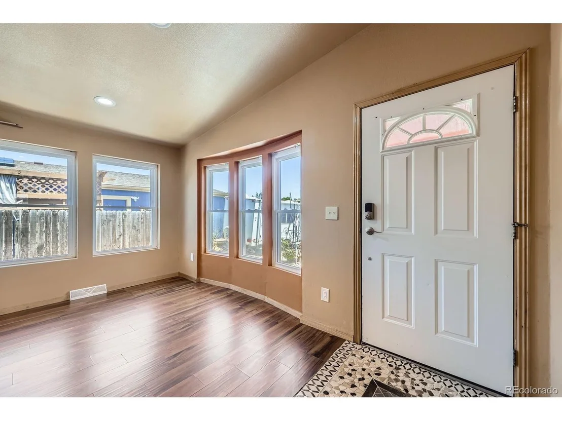 Photo of 253 Cherokee Pl