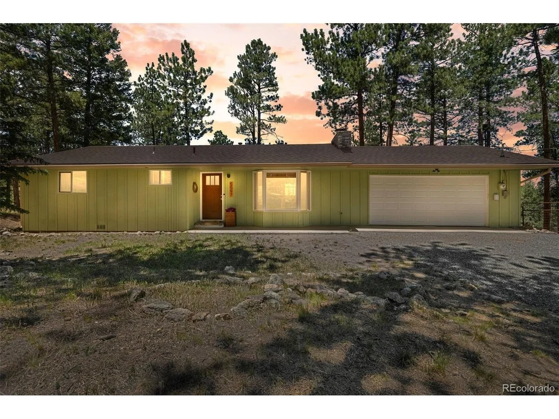 Photo of 5597 Lee Dr