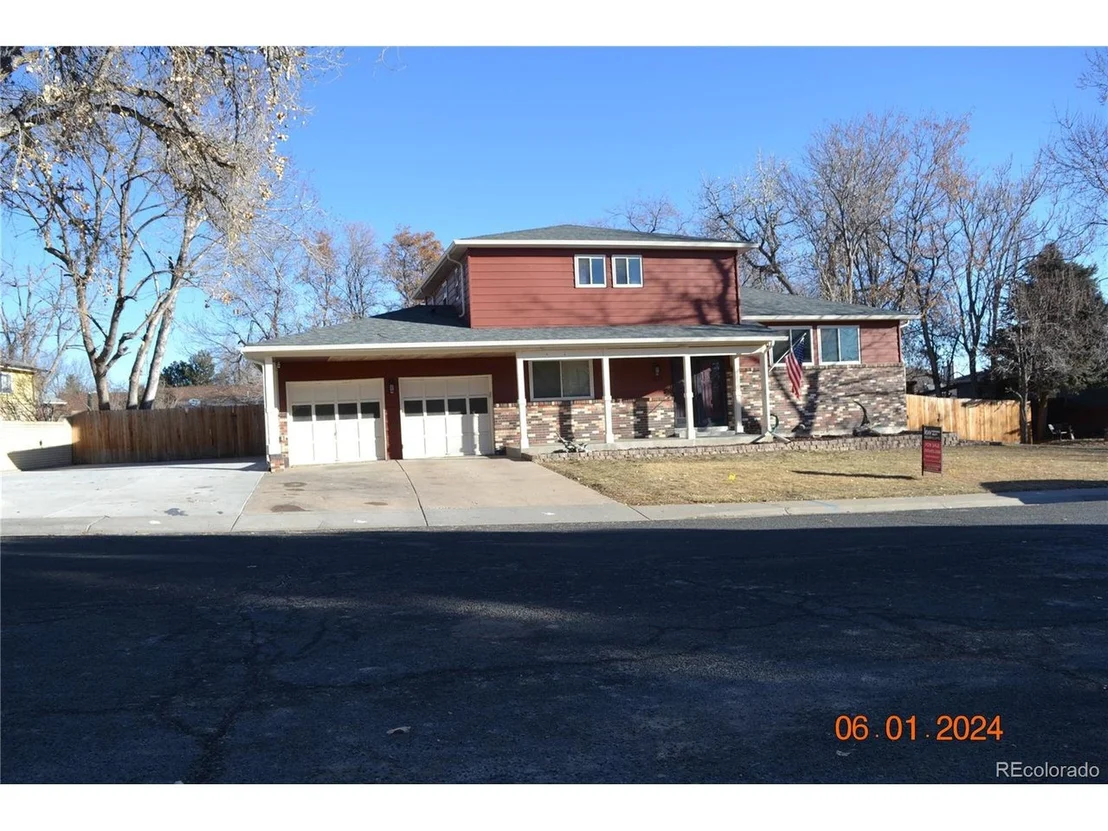 Photo of 983 Lambert Ln