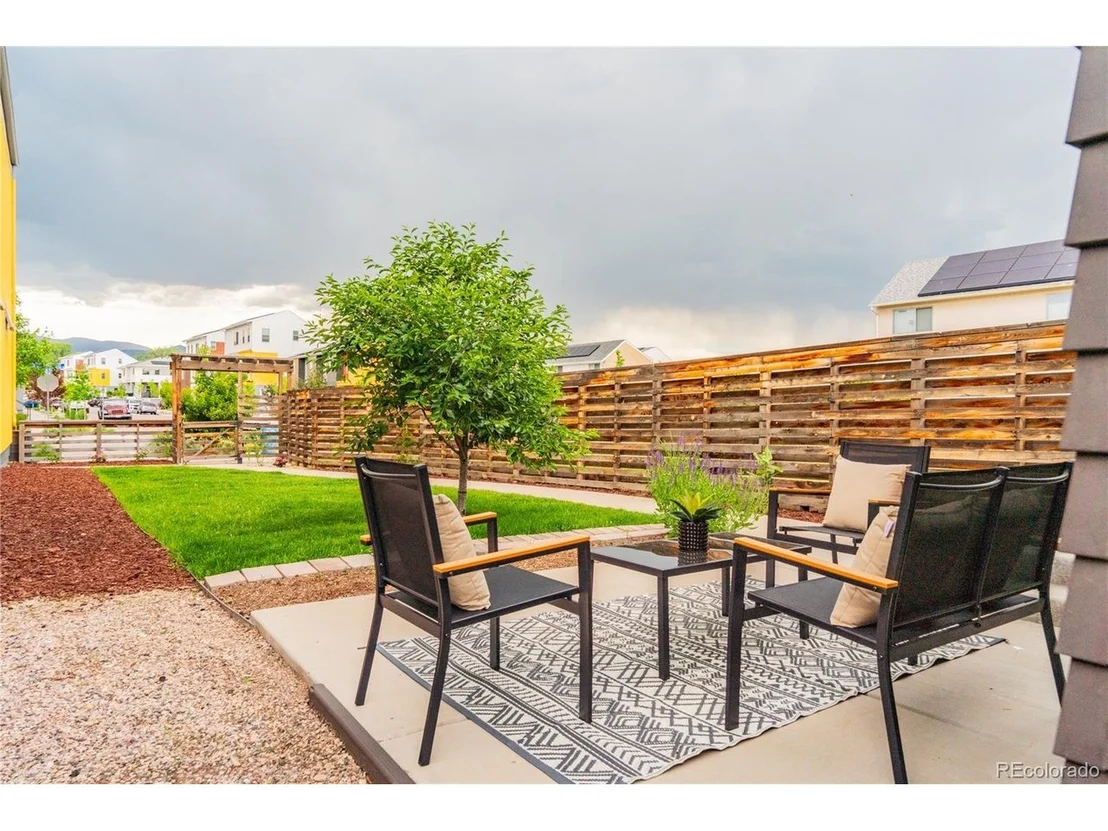 Photo of 6892 Juniper Ct