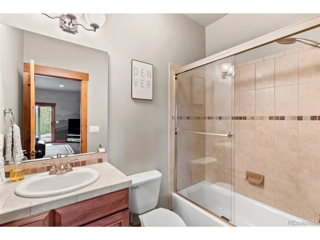 Photo of 11272 Belle Meade Dr