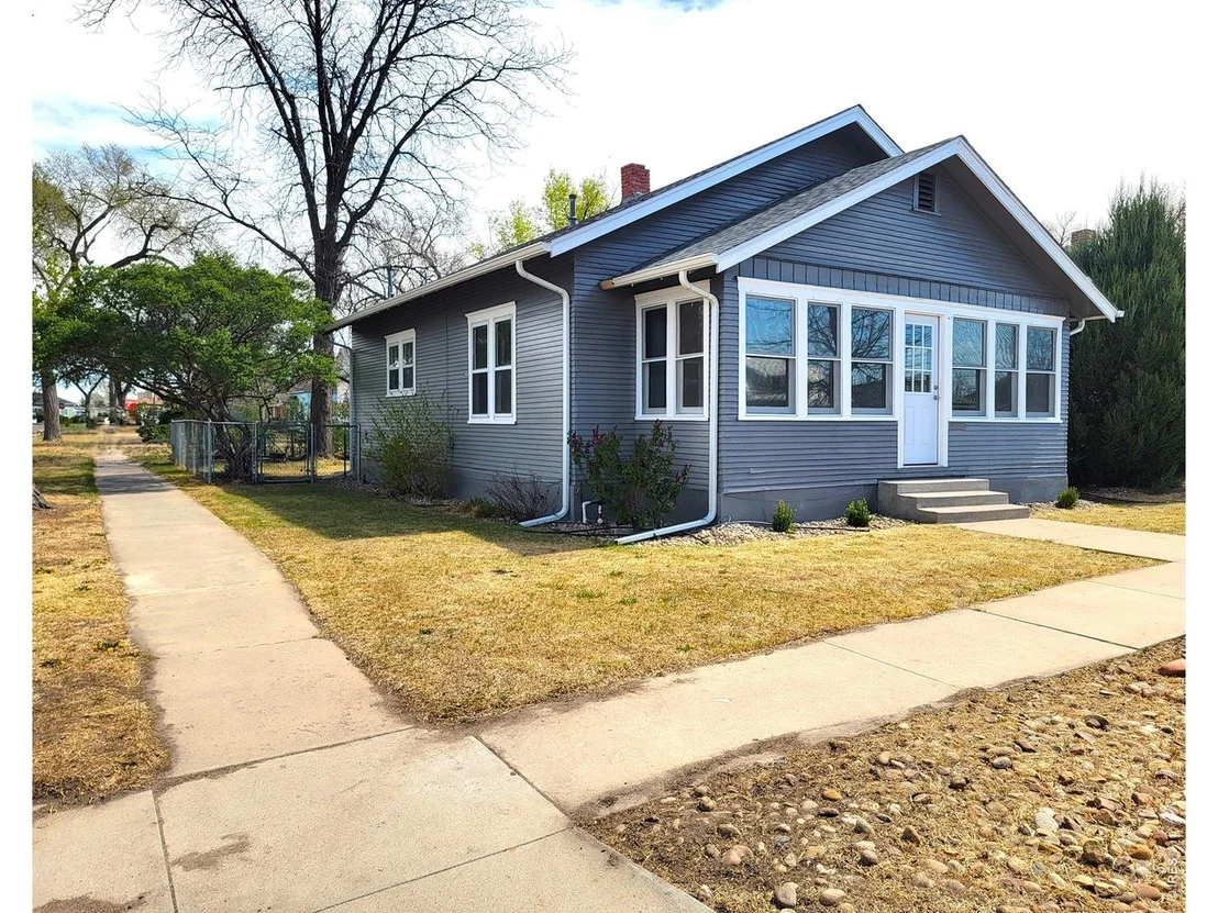 Photo of 130 N 2nd Ave