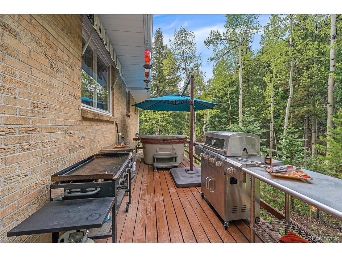 Photo of 4253 Fall River Rd