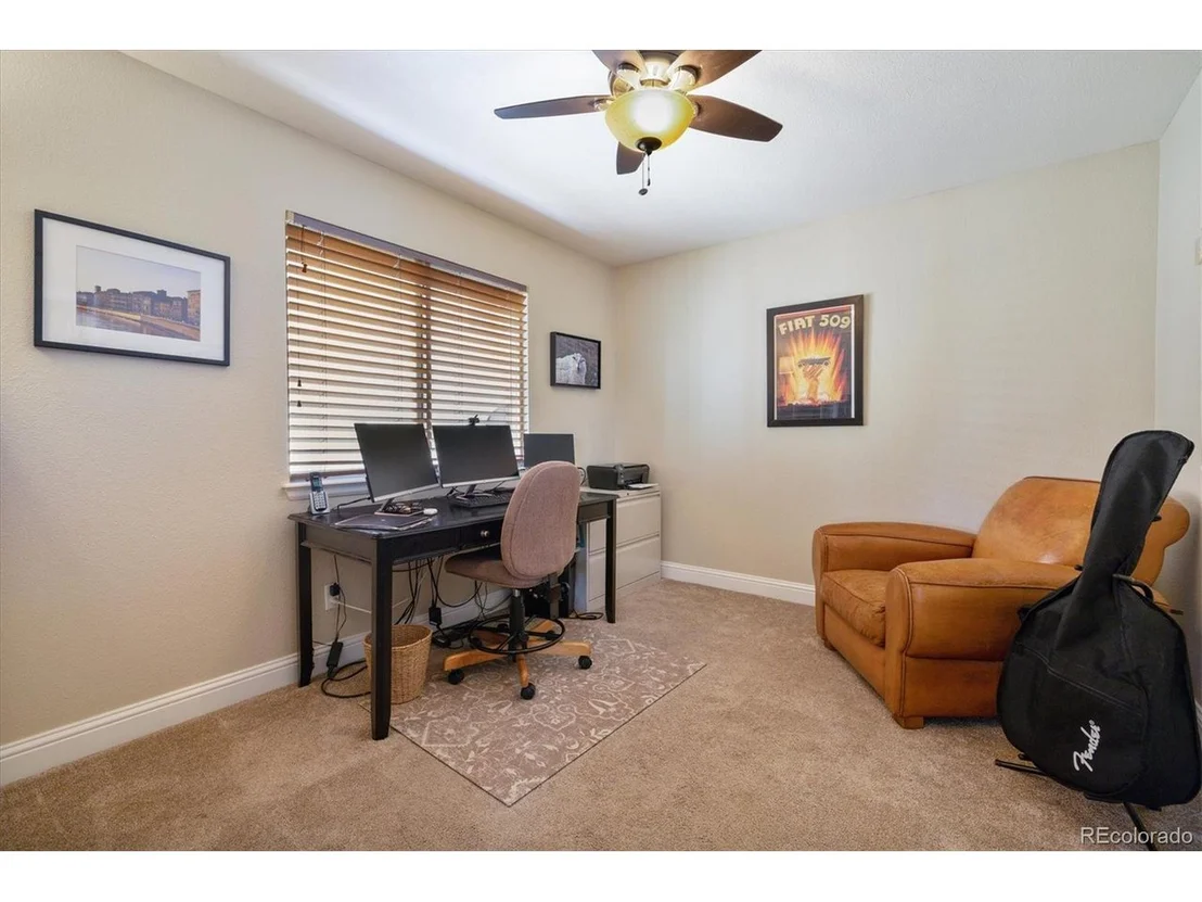 Photo of 6034 Rogers Cir