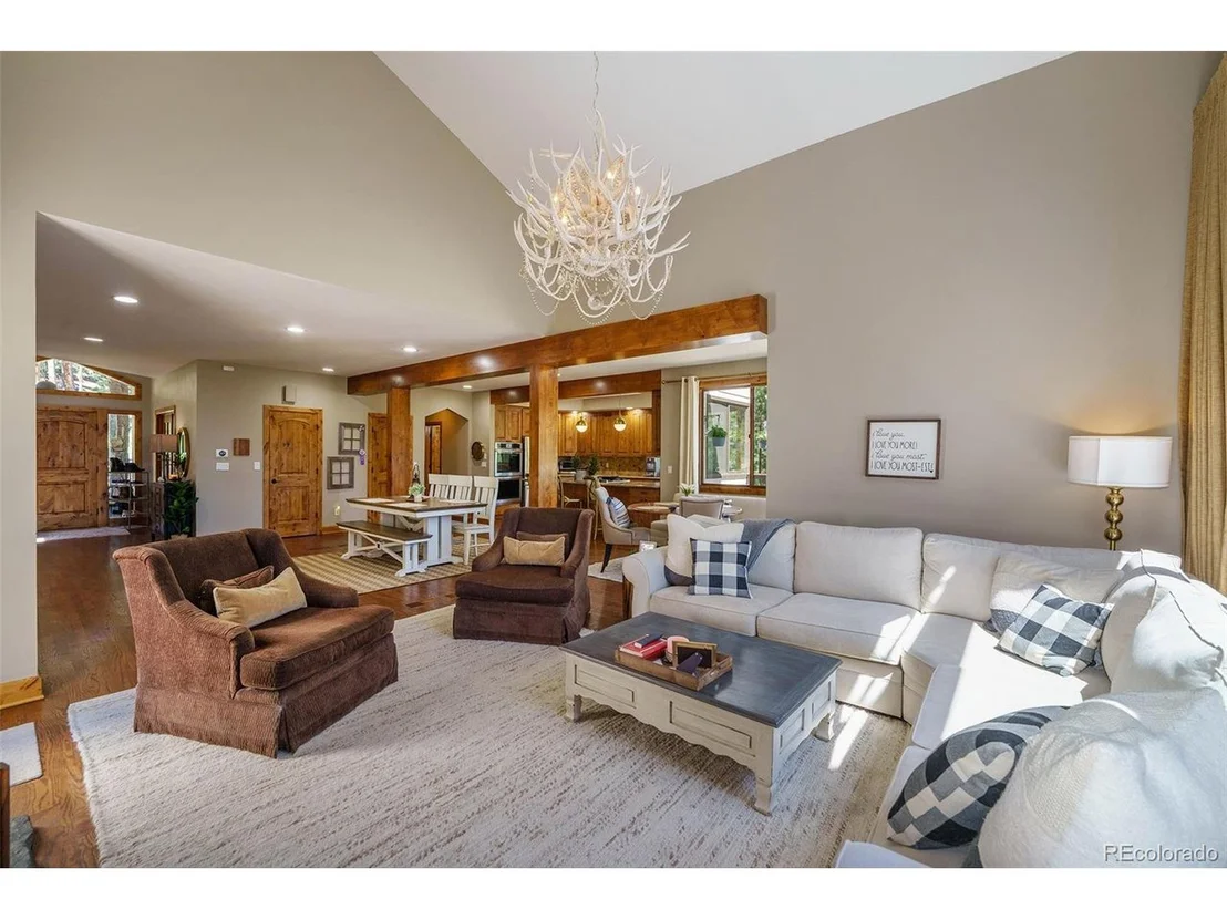 Photo of 2977 Keystone Dr
