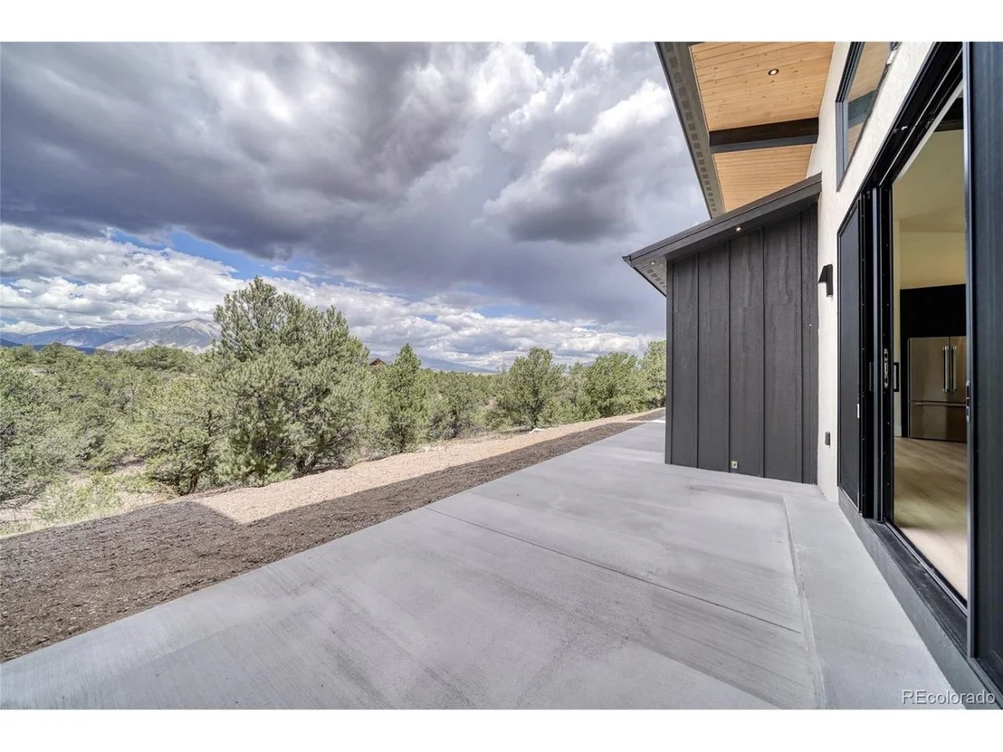 Photo of 10339 Outpost Ln