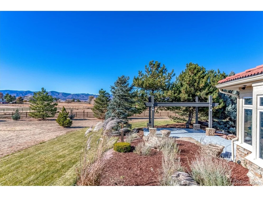Photo of 6448 Lakeside Cir