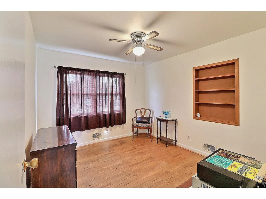 Photo of 3001 Sunset Dr