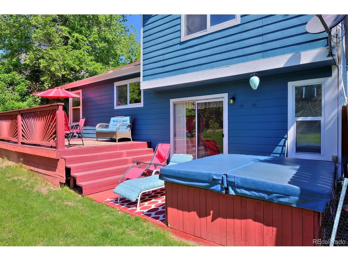 Photo of 372 Oak Ln