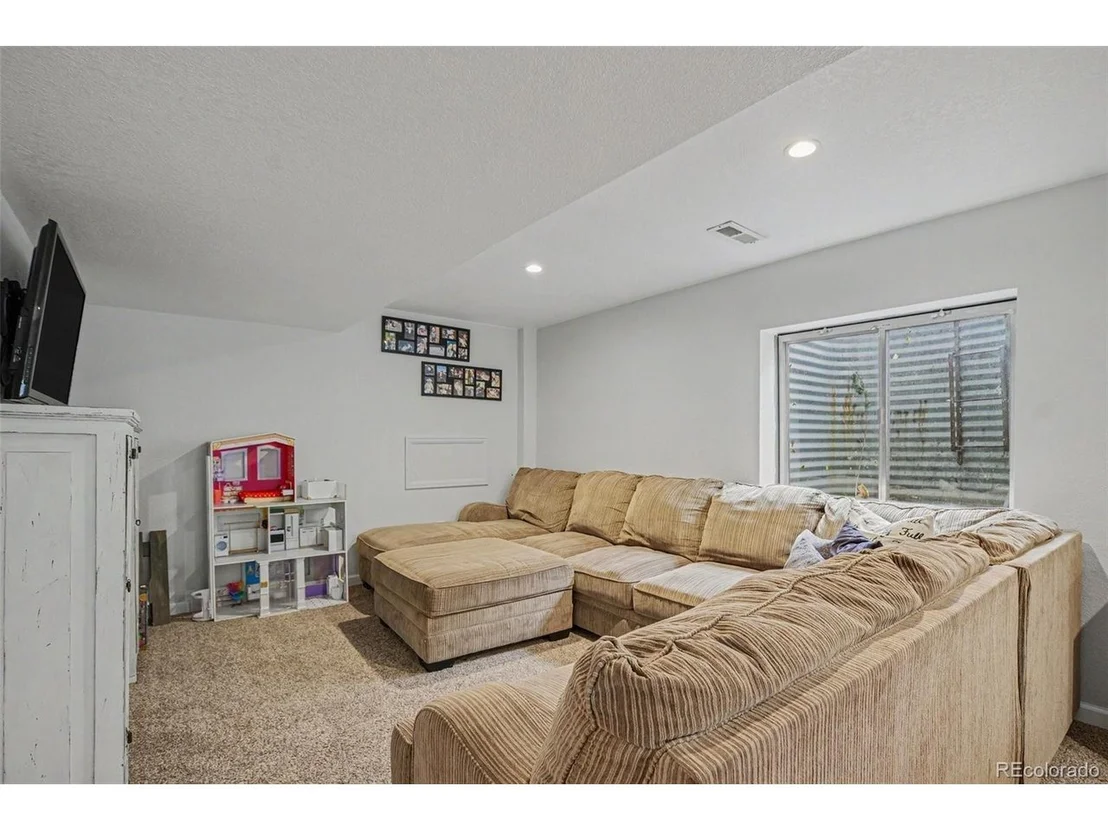 Photo of 2456 Cherry Cir