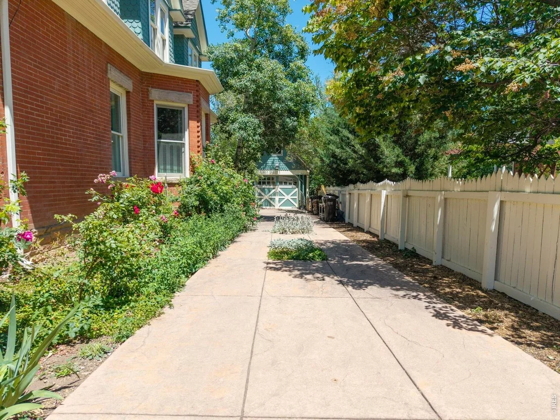 Photo of 497 Arapahoe Ave
