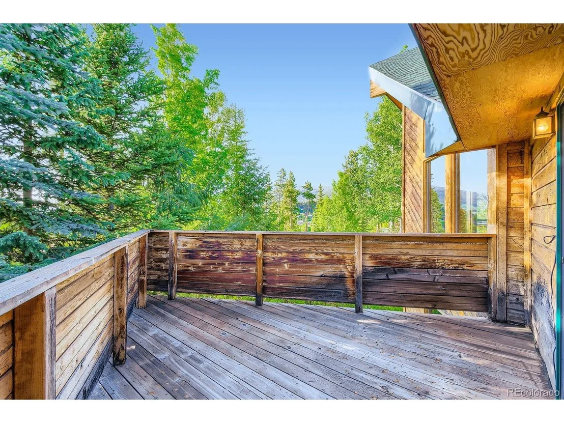 Photo of 134 Hideaway Ct