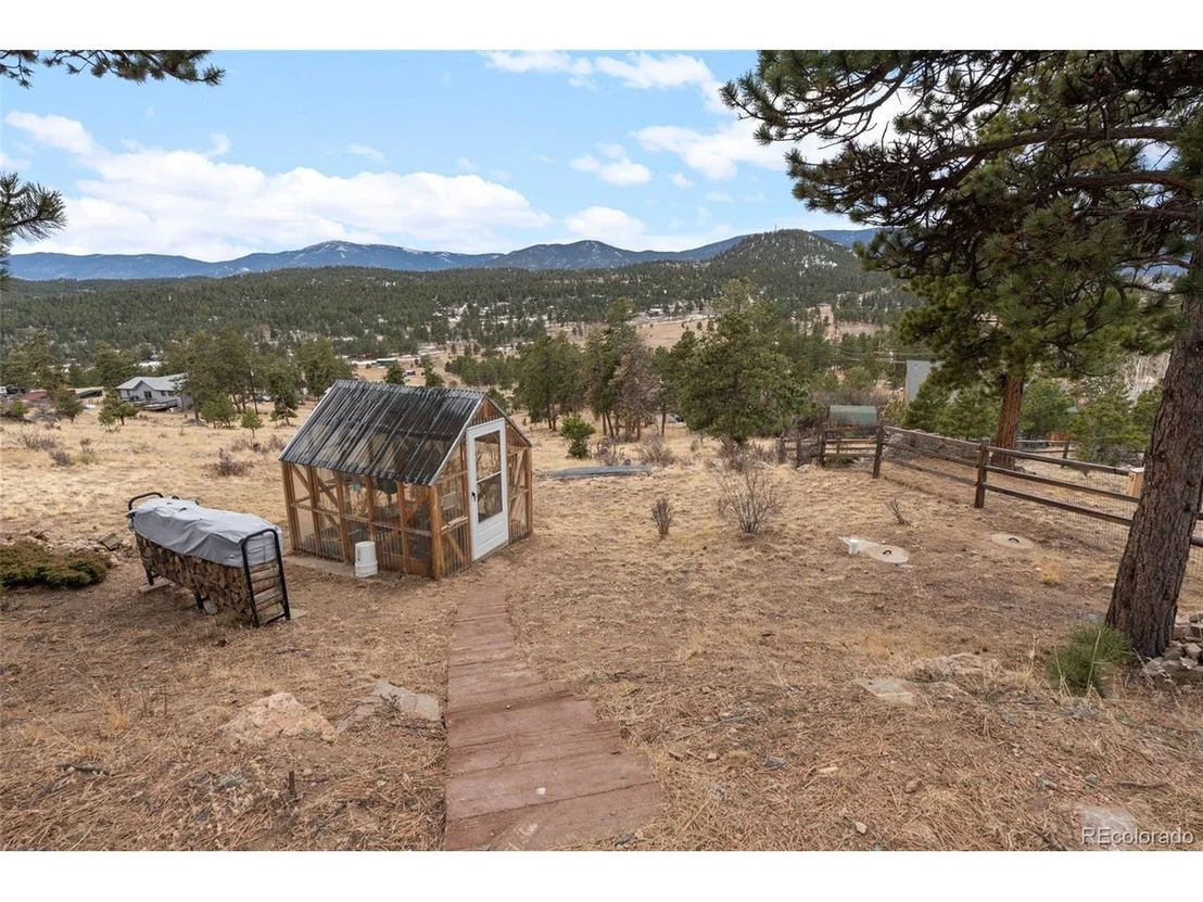 Photo of 34 S Circle Dr