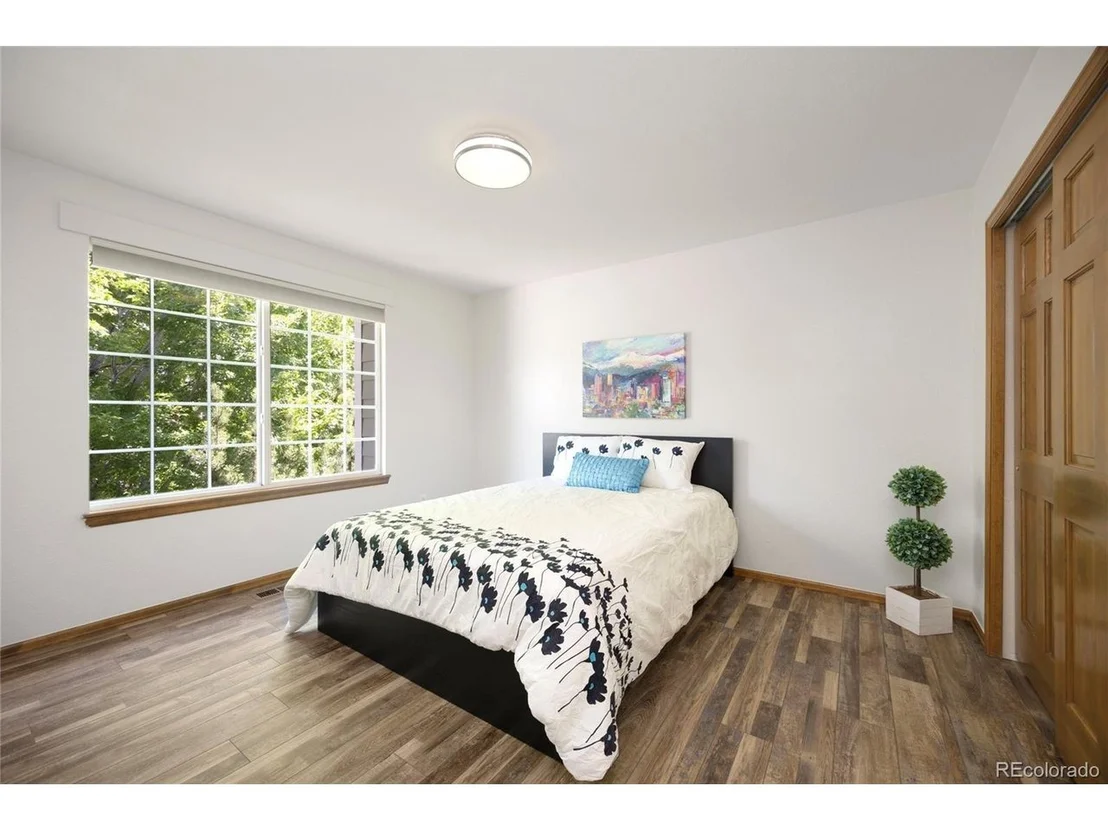 Photo of 1104 Ridgeview Cir