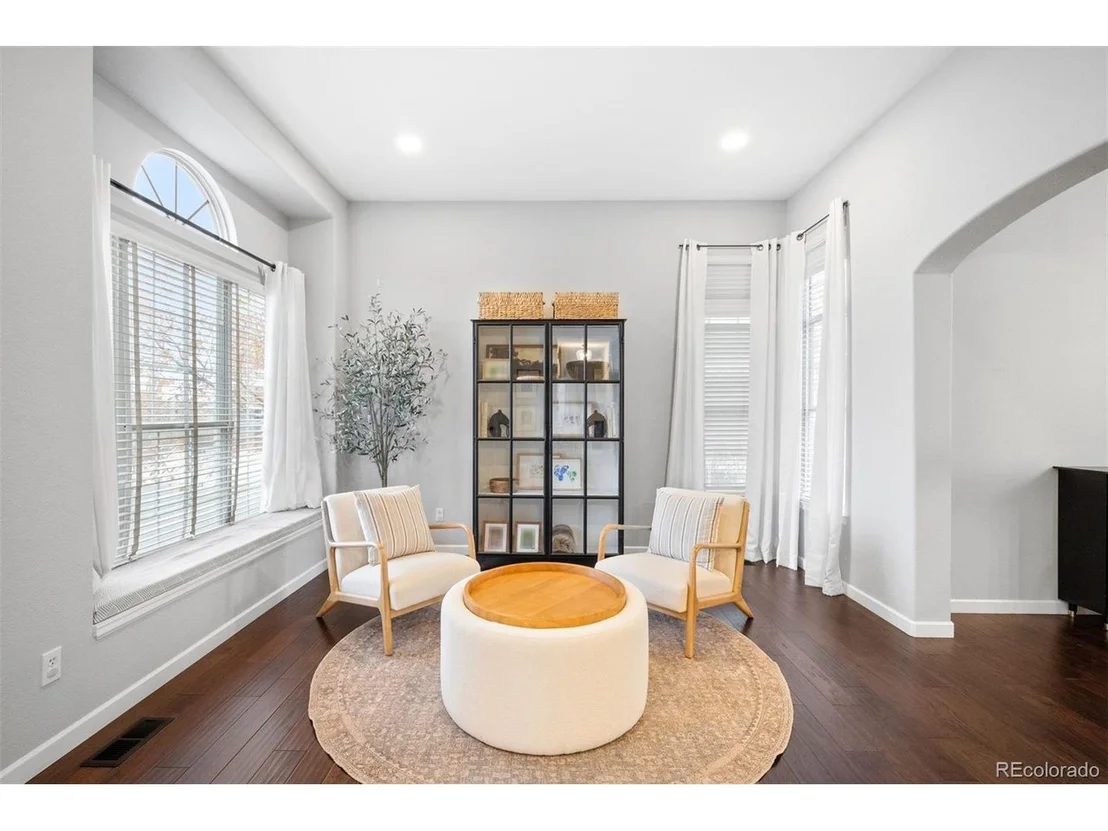 Photo of 2922 White Oak Trl