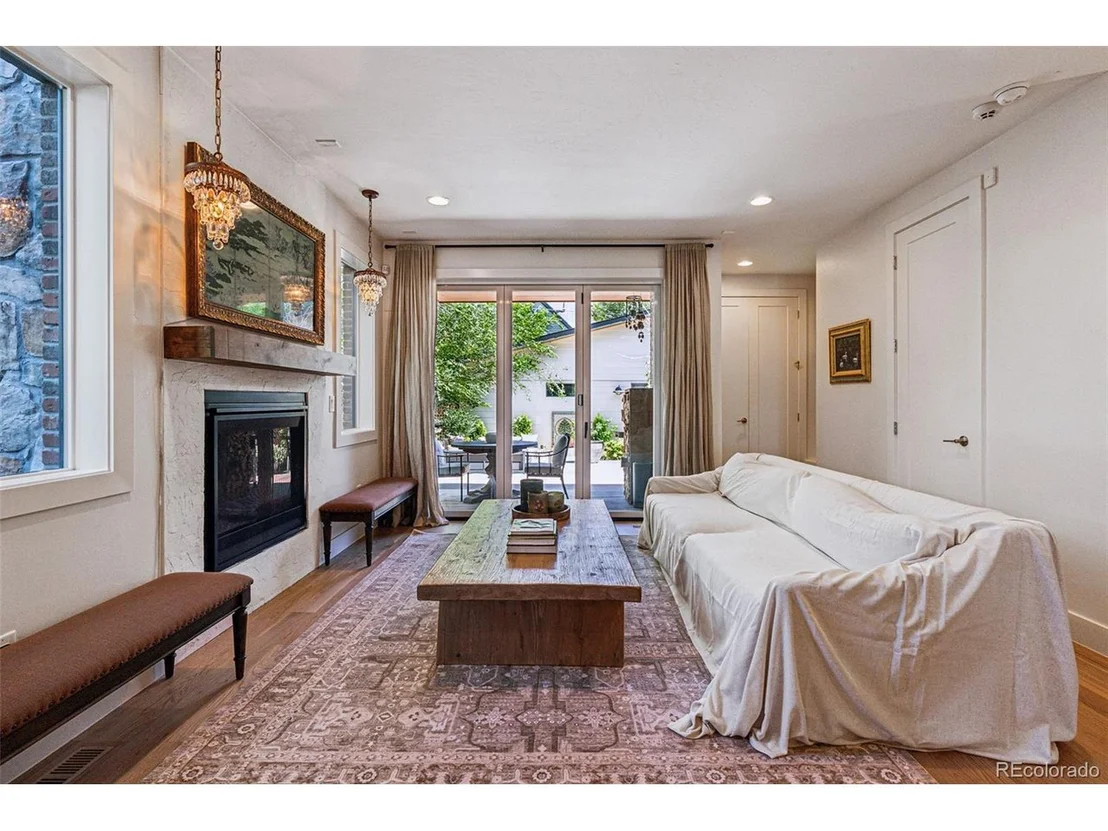 Photo of 2400 Lowell Blvd