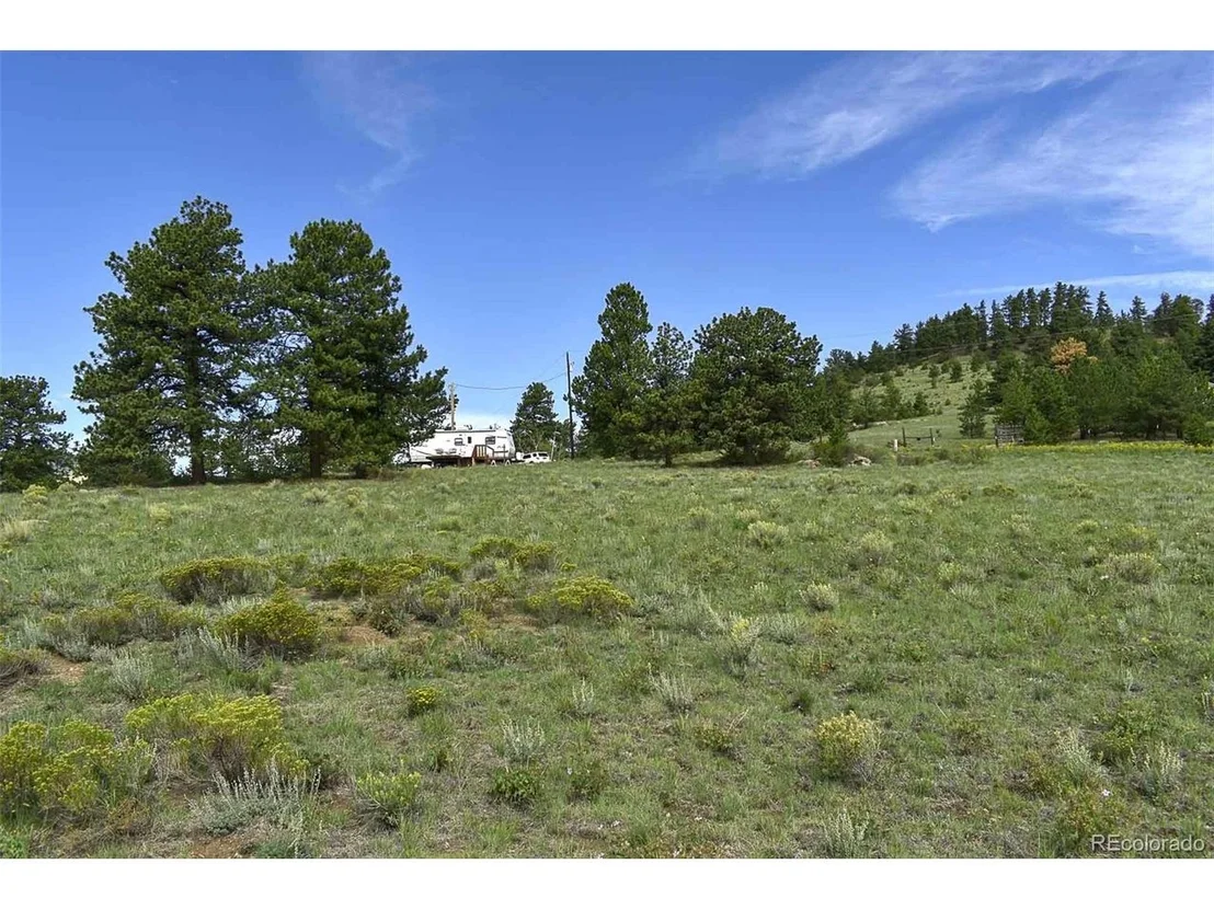 Photo of 32 Peak Dr