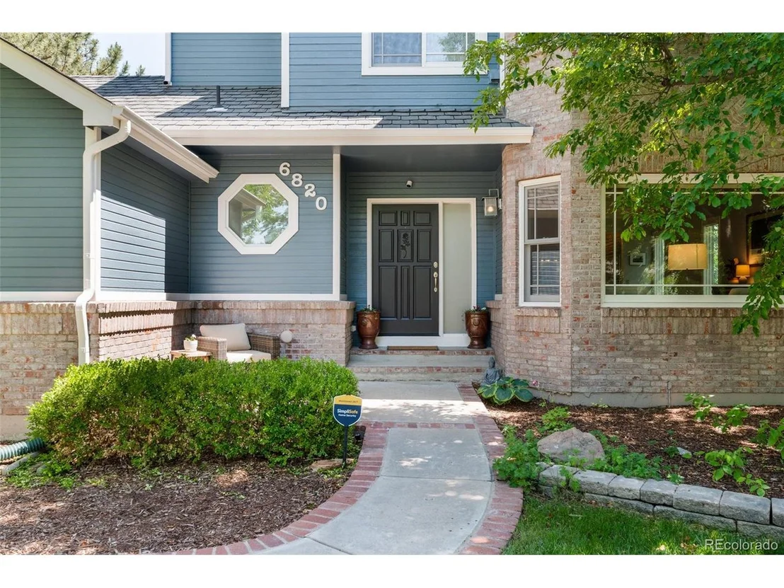 Photo of 6820 Twin Lakes Rd