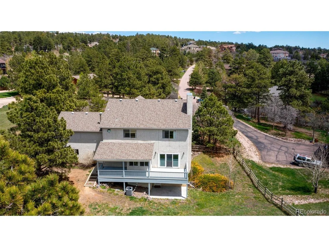 Photo of 1670 Ridgeview Cir