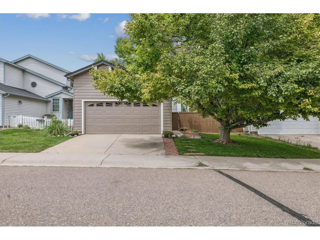Photo of 568 Arden Cir