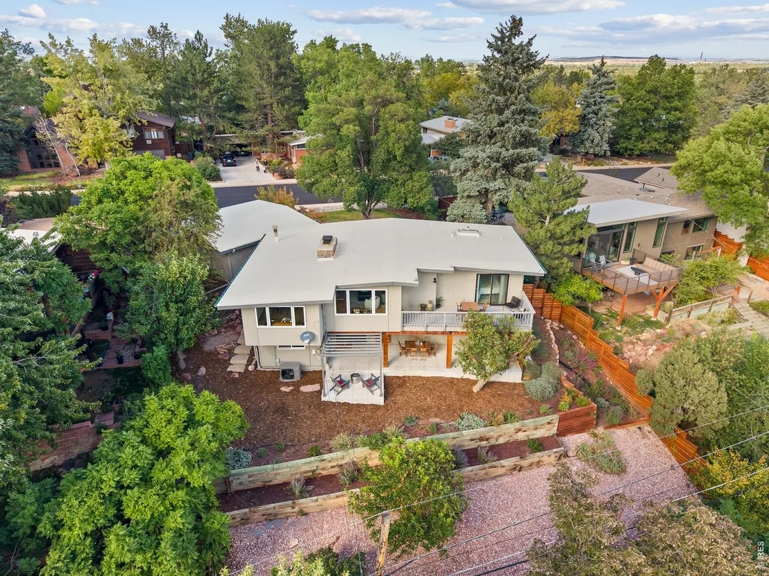 Photo of 2750 Vassar Dr