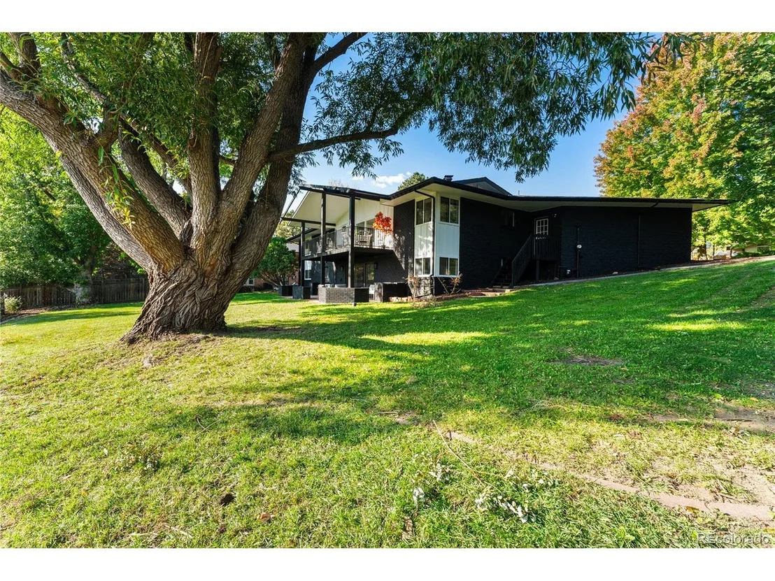 Photo of 1401 Hillside Dr