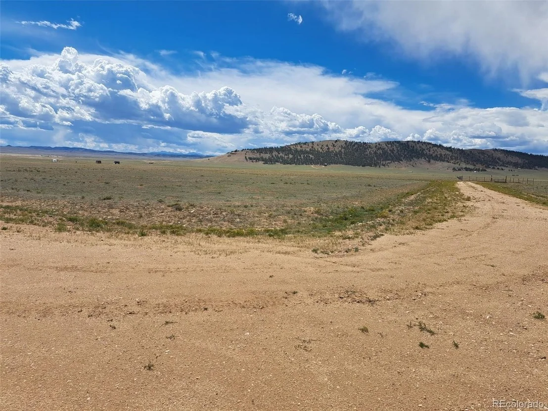 Photo of 32 Tee Ln
