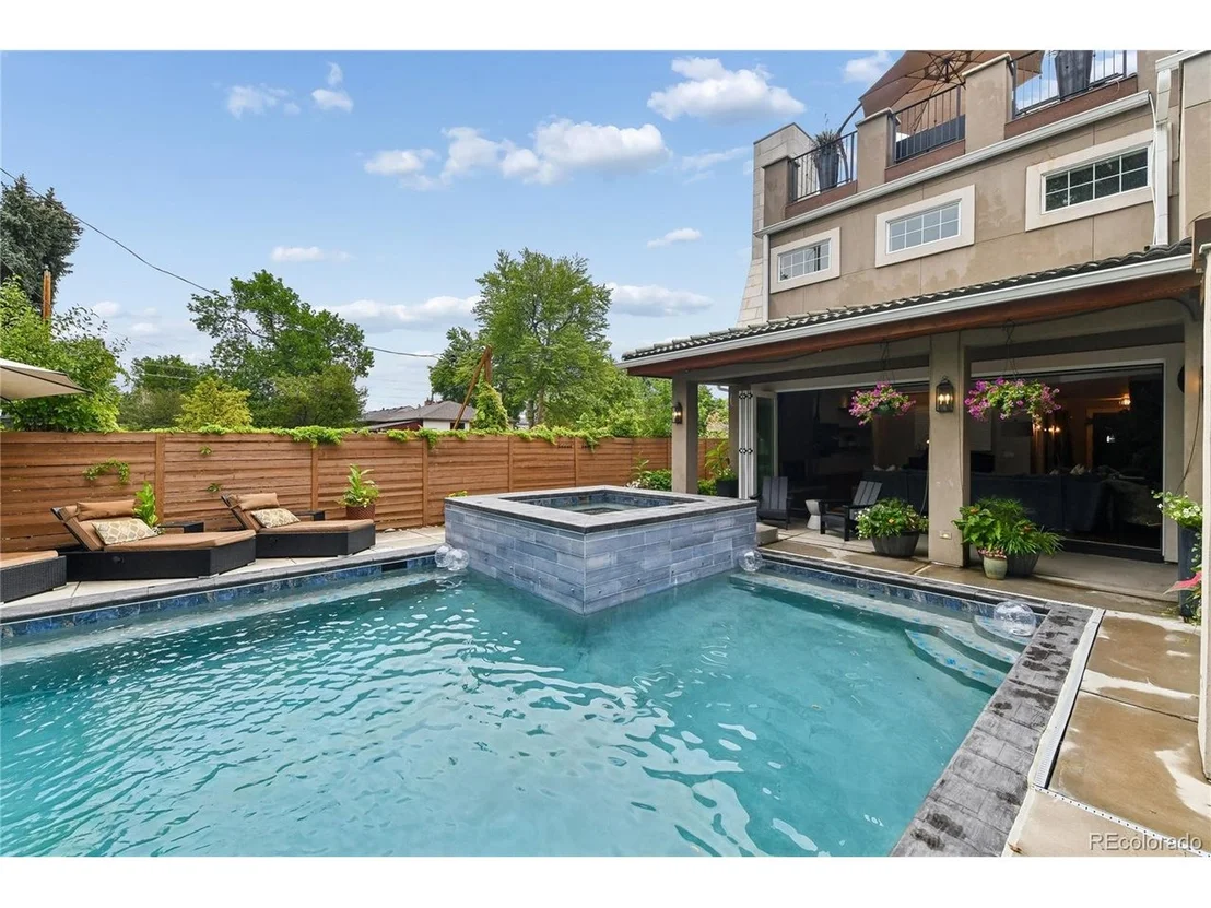 Photo of 771 Jasmine St