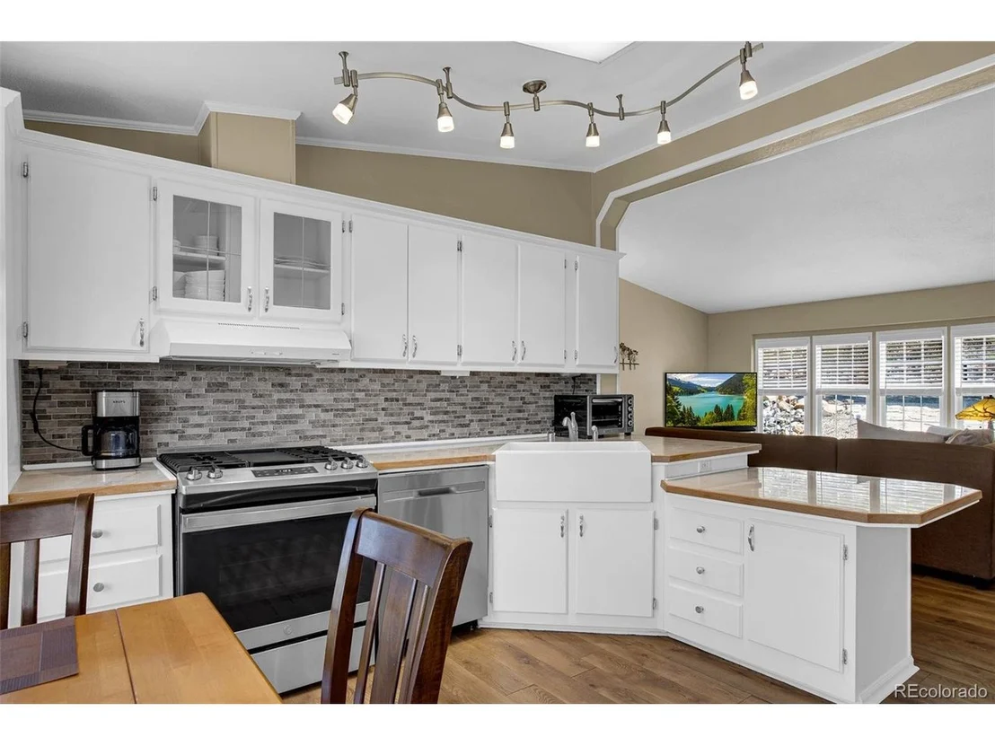 Photo of 803 Bonell Dr