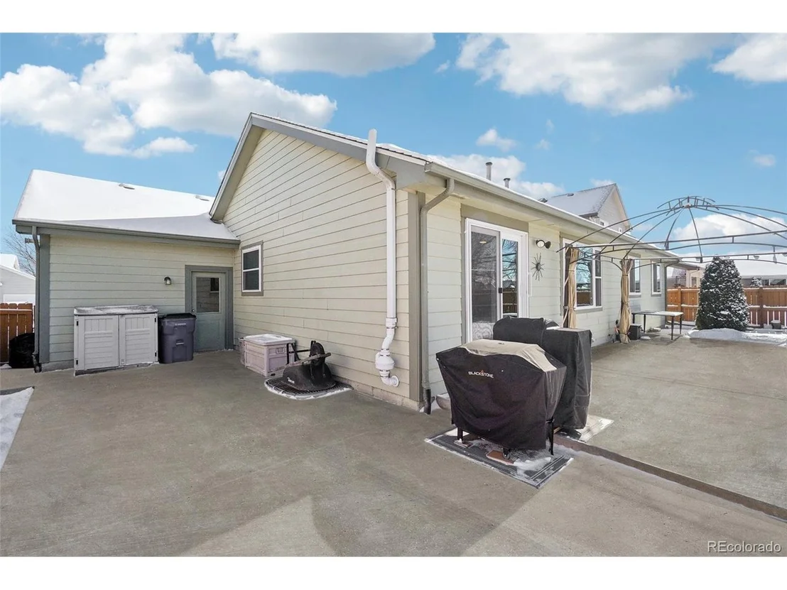 Photo of 556 Barnwood Dr