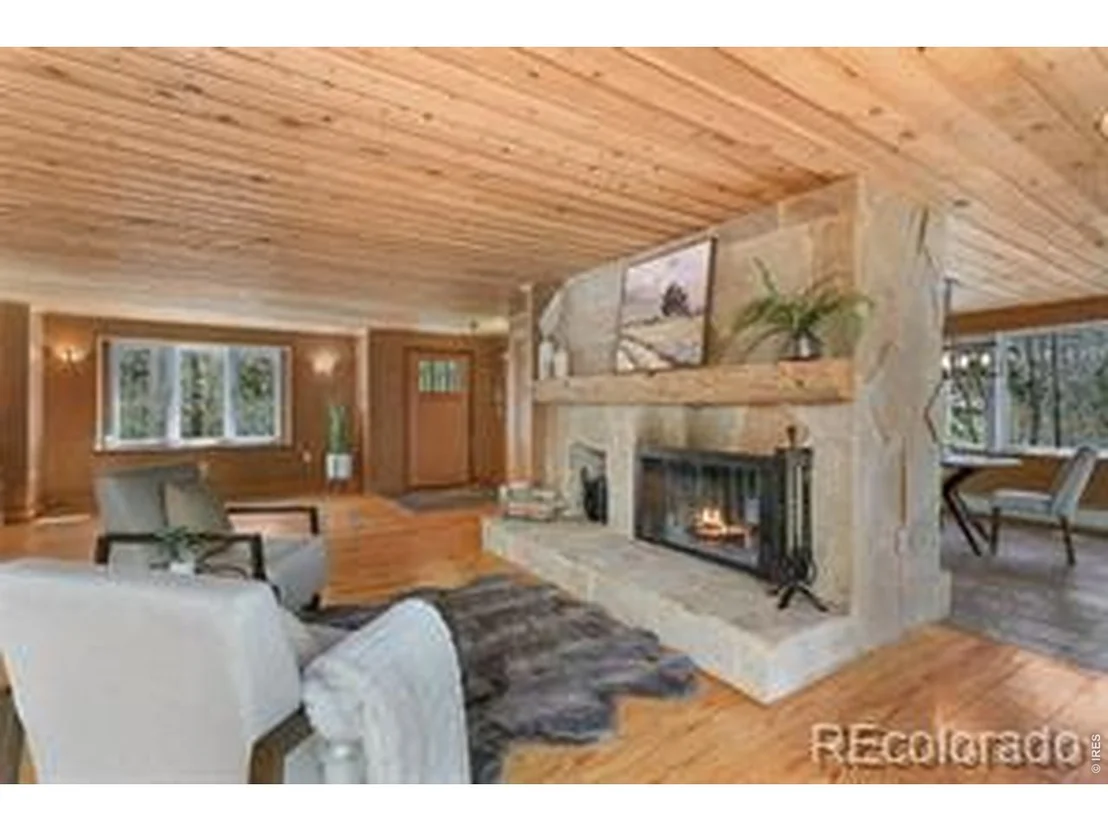 Photo of 746 Riverside Dr