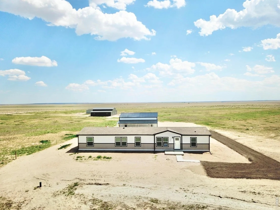Photo of 41876 County Road 80
