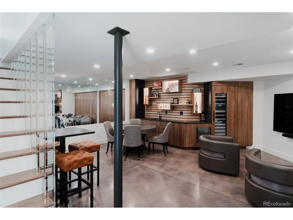 Photo of 504 Marine St